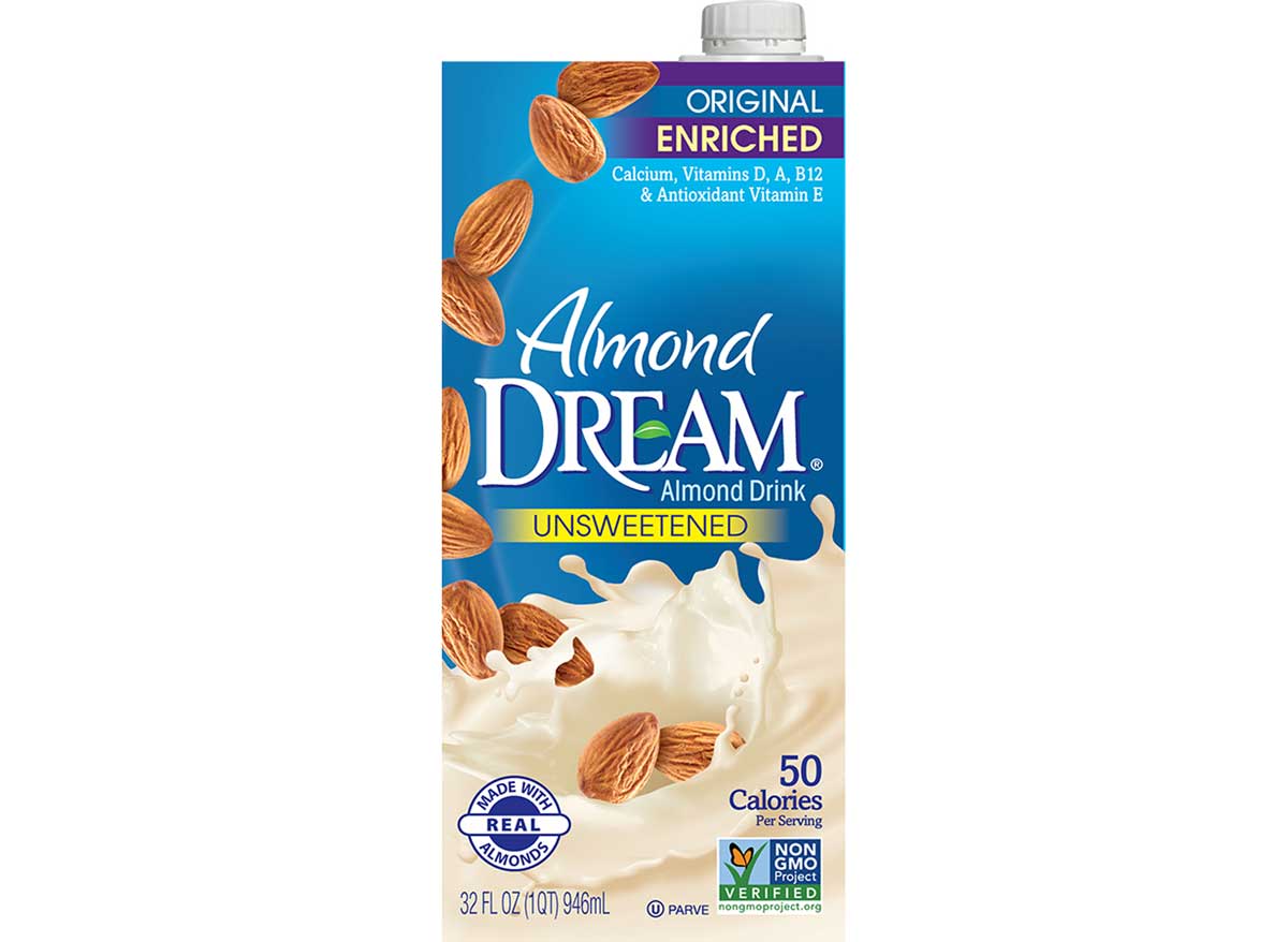 8 Best Almond Milk Brands, According To Nutritionists