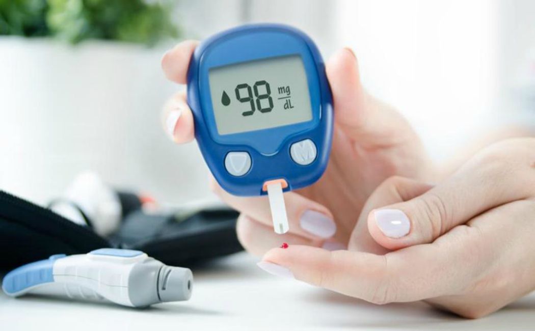 8 Natural Ways To Keep Your Blood Sugar Levels In Control