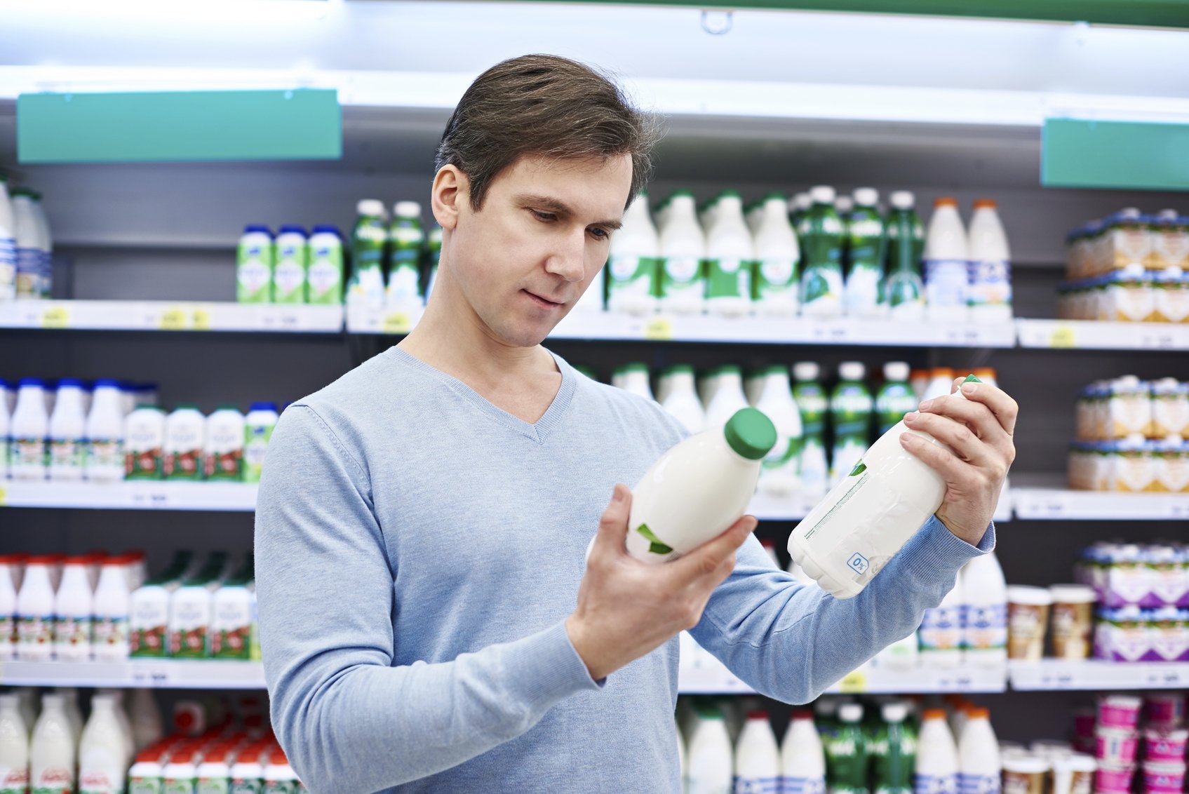 Does skim milk have more sugar than full