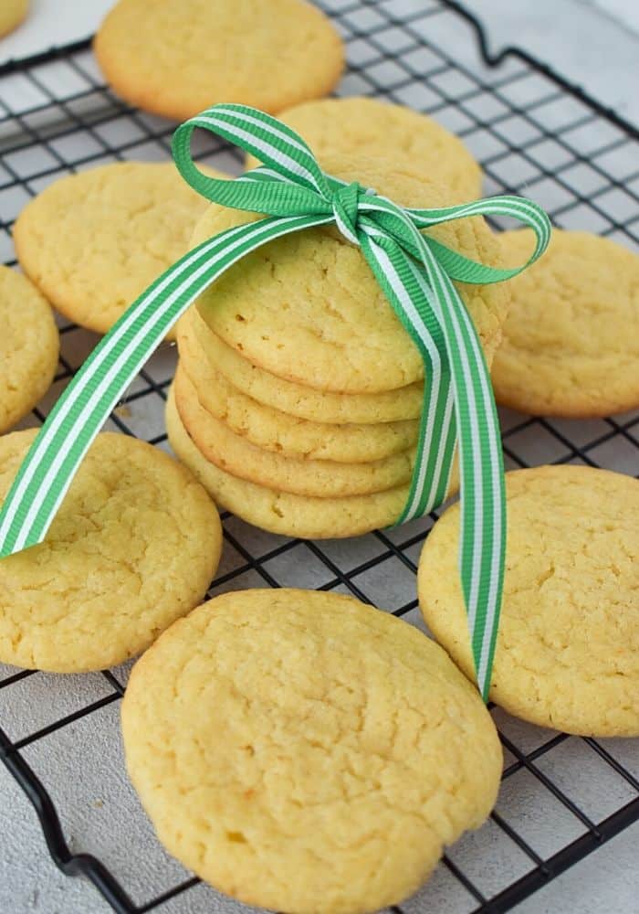 Easy Cracked Sugar Cookies Recipe (soft &  chewy)