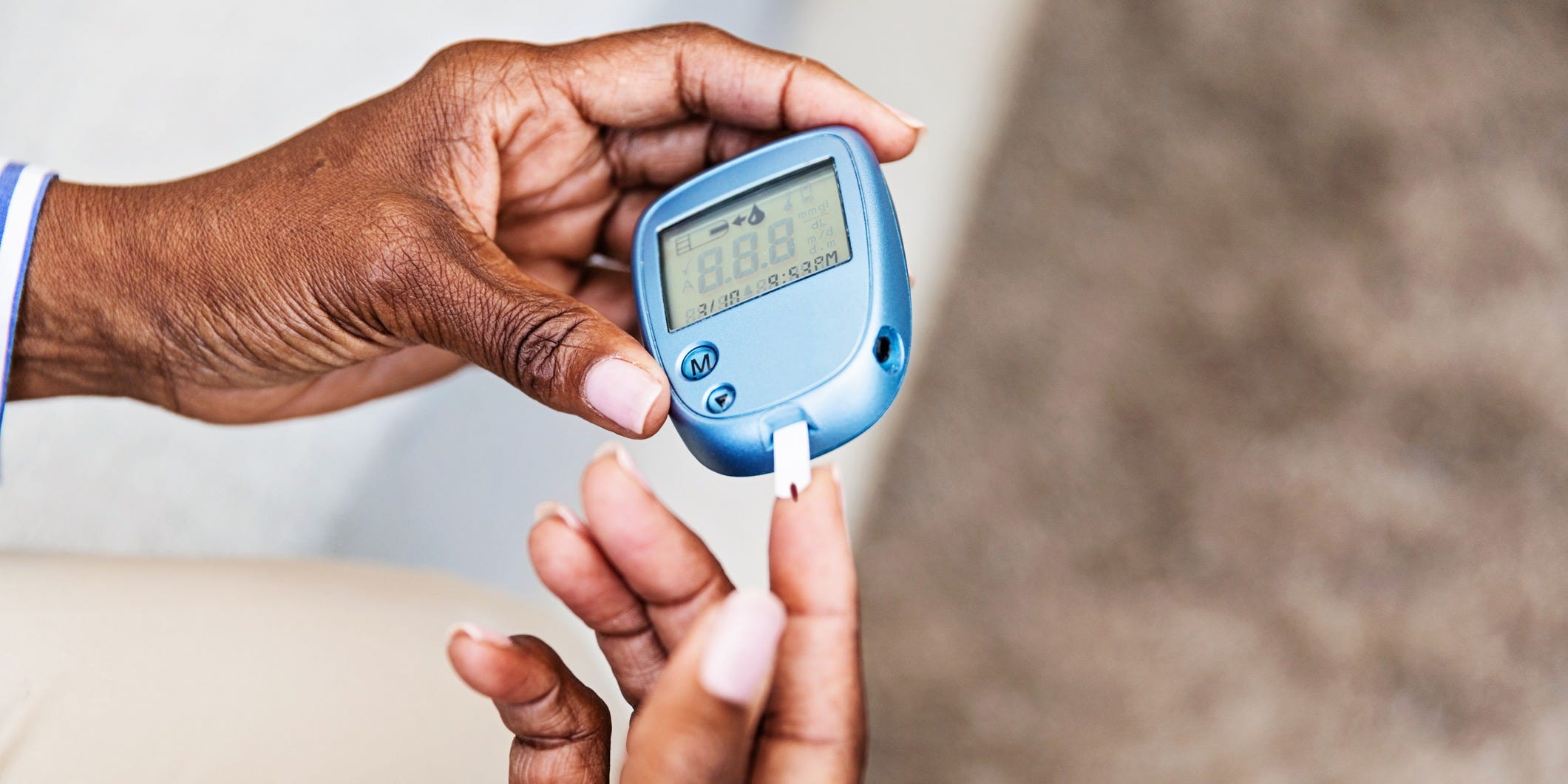 How to check your blood sugar at home â and the best testing devices to ...