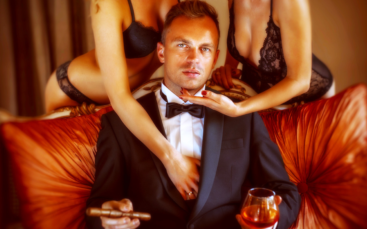 Where To Find A Sugar Daddy Online &  How To Date Them